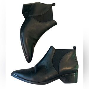 Marc Fisher “Yale” pointy steel pointed Chelsea boots in near new condition 7M